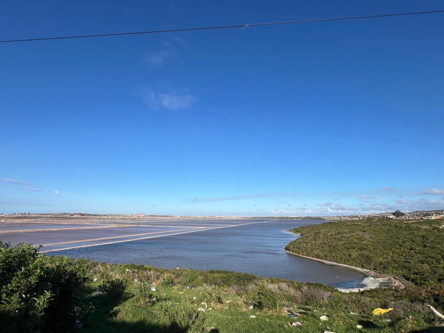 2 Bedroom Property for Sale in West End Eastern Cape